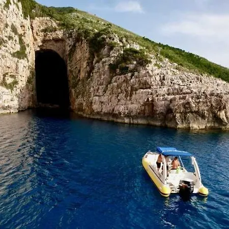 Luxury Hannah * Vlorë